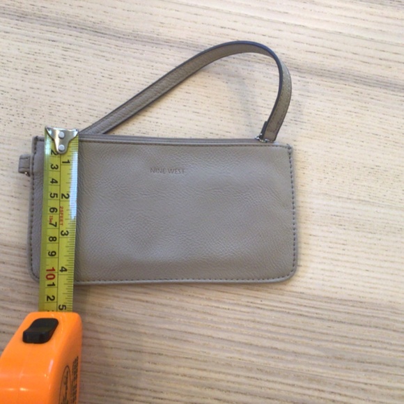 Nine West - Tan shoulder bag with small clutch - Picture 12 of 16